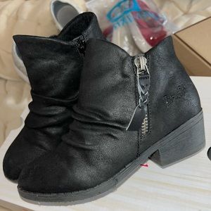 Blowfish Booties